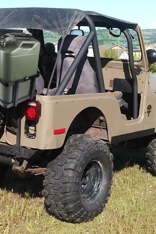 EUBUY Adjustable Metal Jerry Can Holder for 10L/20L Fuel Tank Lockable Fuel Oil Petrol Water Alcohol Container Carrier - Image 6