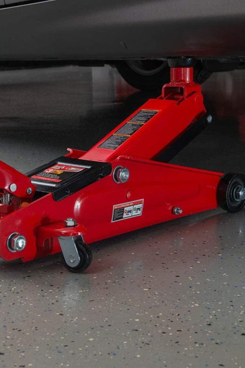 Torin BIG RED DT83006 3 Ton Hydraulic Floor Jack - Image 3