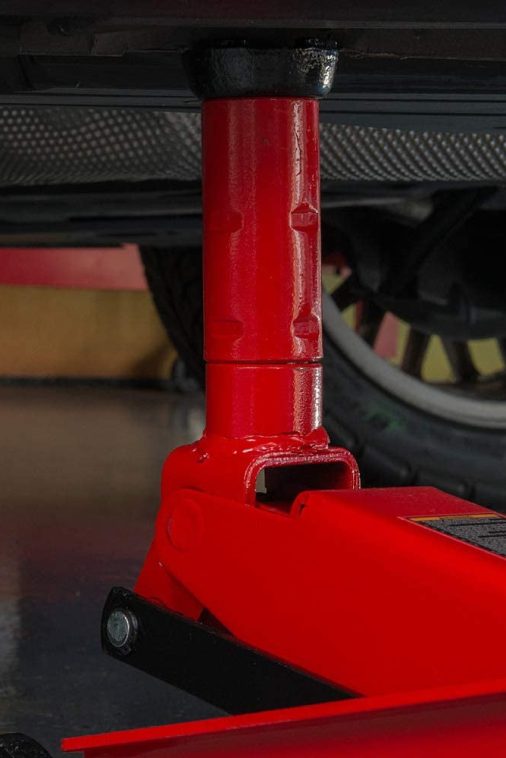 Torin BIG RED DT83006 3 Ton Hydraulic Floor Jack - Image 7